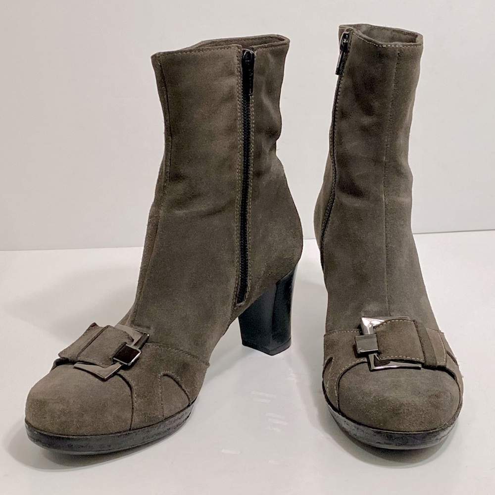 La Canadienne 19692 Women’s Waterproof Suede Leather Grey Boots Booties Size 6.5